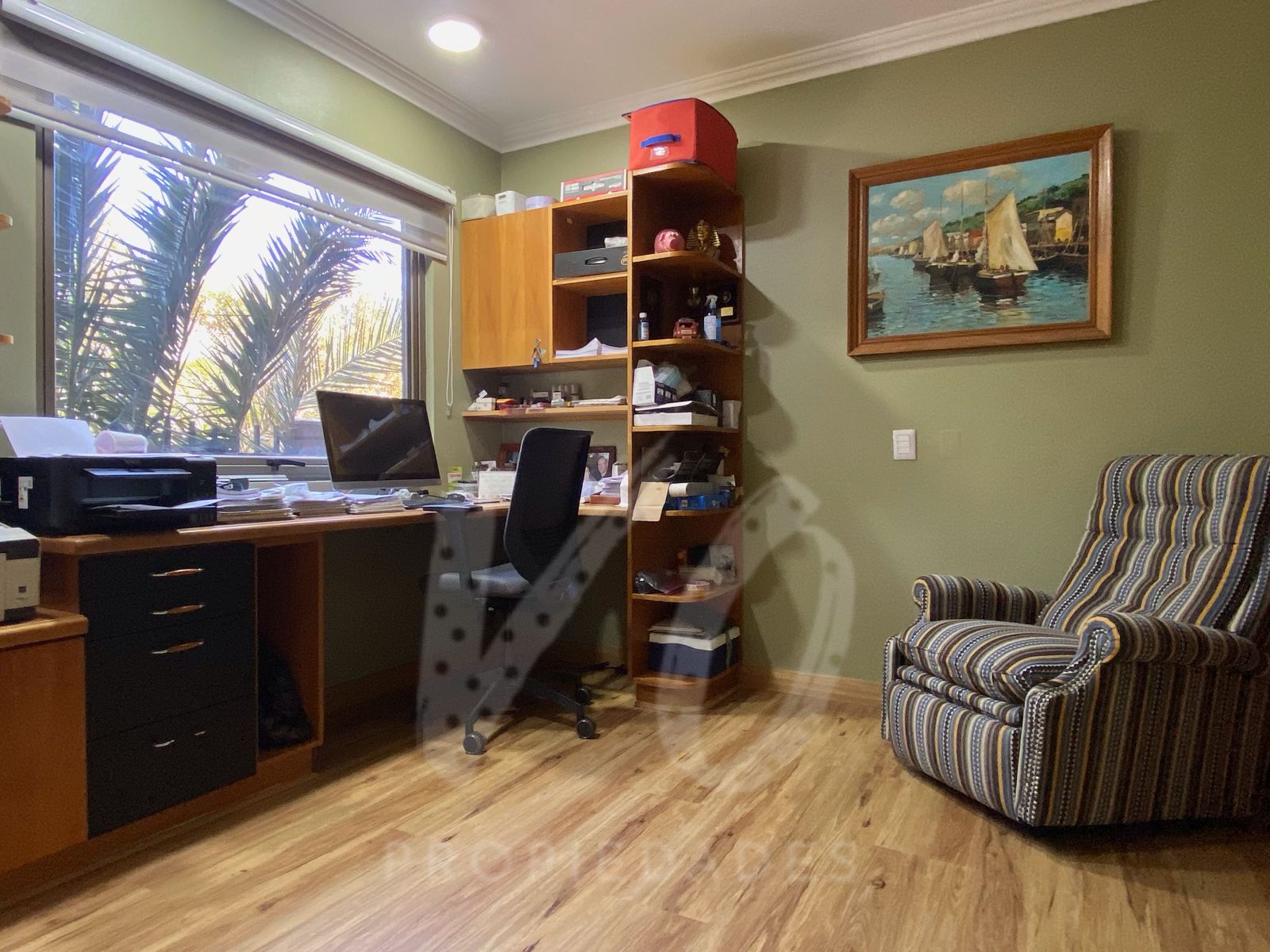 Preciosa casa estilo chileno ubicada en el mejor sector de la Reina ...